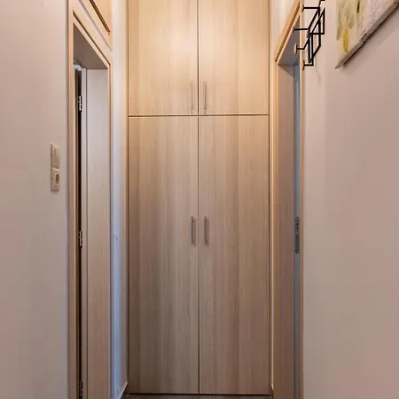 Apartment D2 Modern